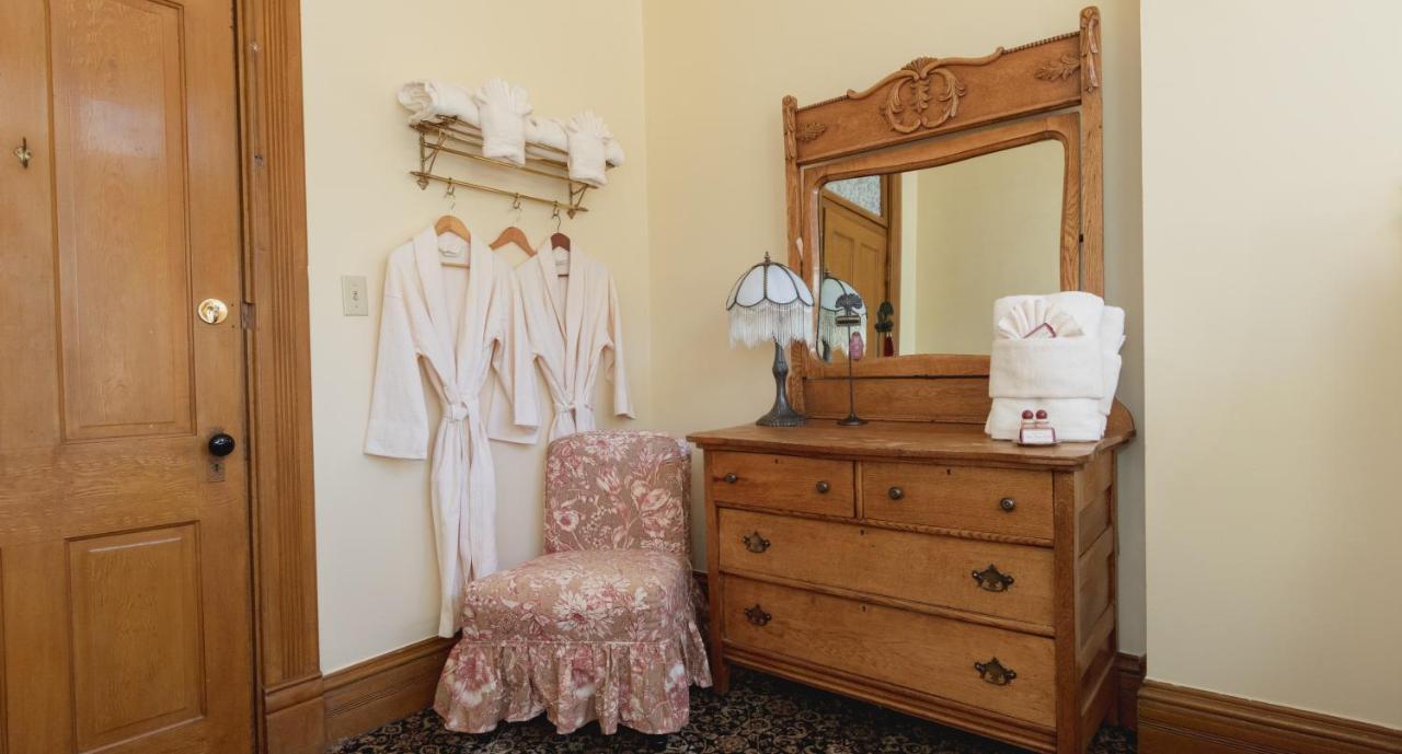 Отель Teller House Silverton Экстерьер фото
